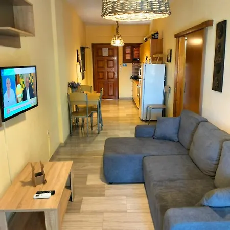 Апартаменты Helens Толон